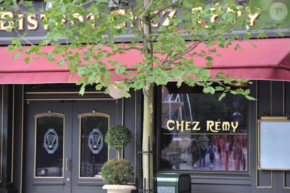 Le parc Walt Disney Studios a ouvert les portes de Ratatouille : L'Aventure Totalement Toquée de Rémy, une nouvelle attraction basée sur le film du même nom ainsi qu'un restaurant, le Bistrot Chez Rémy et une boutique, Chez Marianne (Souvenirs de Paris), le 10 juillet 2014.