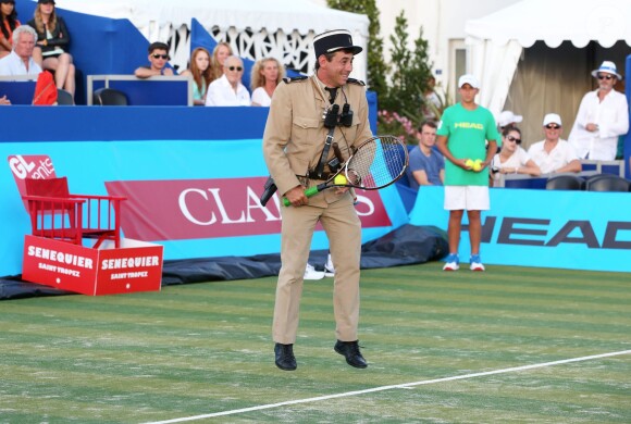 Le gendarme de Saint-Tropez lors de la 4ème édition du Classic Tennis Tour à Saint-Tropez, le 12 juillet 2014.