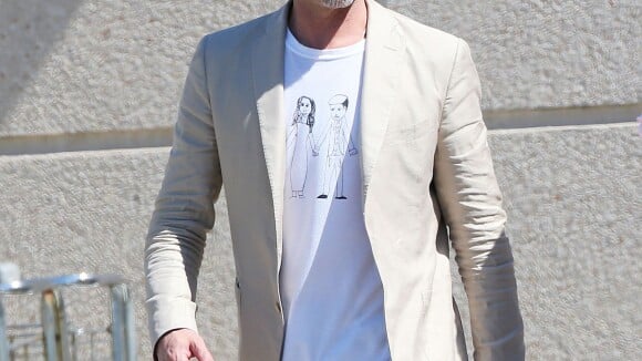Brad Pitt en France : Sans sa tribu mais avec un T-shirt signé Vivienne
