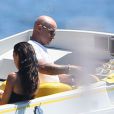 L'animateur de TF1 Vincent Lagaf' arrive sur une plage de Saint-Tropez avec son nouveau bateau de la marque "Cigarette", le 17 juillet 2014.17/07/2014 - Saint-Tropez