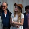 Johnny Depp et sa fiancée Amber Heard, câlins sur le tournage de "Black Mass" à Lynn dans le Massachusetts le 21 juillet 2014.