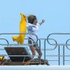 Cara Delevingne s'éclate en vacances à Saint-Tropez, le 22 juillet 2014.