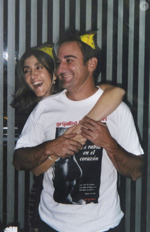 Ingrid Betancourt et Juan Carlos Lecompte à Bogota, le 23 novembre 2001. 