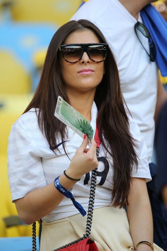 La compagne de Paul Pogba assiste au match France - Equateur à Rio de Janeiro au Brésil le 25 juin 2014
