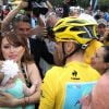 Vincenzo Nibali a fêté sa victoire sur le Tour de France avec sa femme Rachele, leur fille Emma, 5 mois, et ses parents Salvatore et Giovanna lors de l'arrivée sur les Champs-Elysées à Paris le 27 juillet 2014