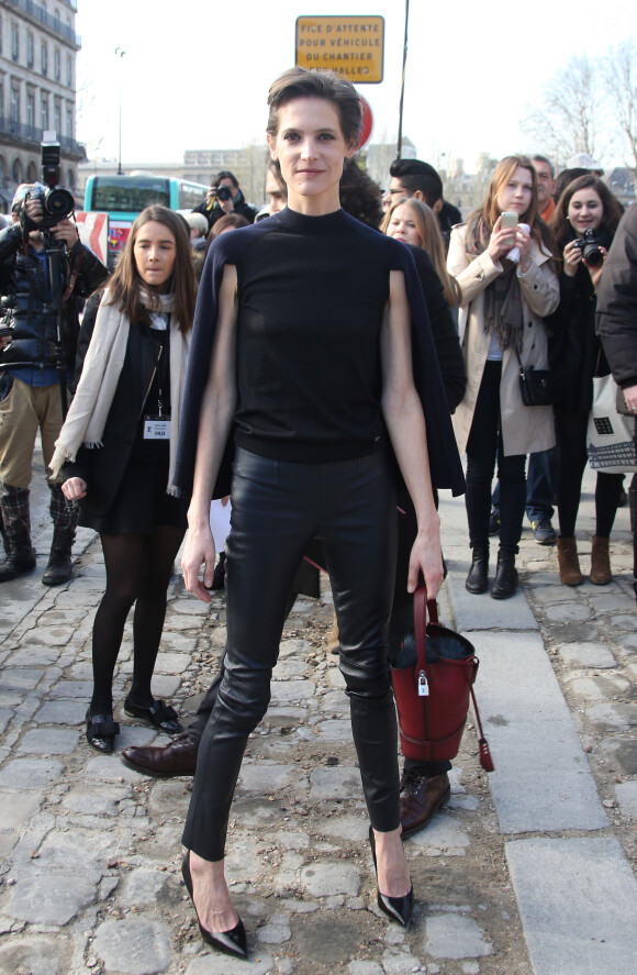 Hélène Fillières - défilé "Louis Vuitton" à Paris, le 5 mars 2014.
