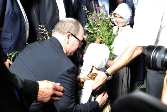 Le prince Albert II de Monaco dans l'ambiance de la Cinéscénie au Puy du Fou le 25 juillet 2014