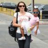 Kristin Davis et sa fille Gemma sortent d'un cours de danse classique à Brentwood, Los Angeles, le 2 août 2014.