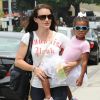 Kristin Davis et sa fille Gemma à Brentwood, Los Angeles, le 2 août 2014.