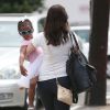 Kristin Davis et sa fille Gemma sortent d'un cours de danse classique à Brentwood, Los Angeles, le 2 août 2014.
