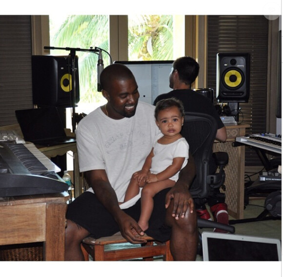 North West en studio avec son père kanye West