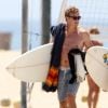 Exclusif - Simon Baker avec ses fils Harry et Claude après leur après-midi de surf à Santa Monica, le 30 juillet 2014.