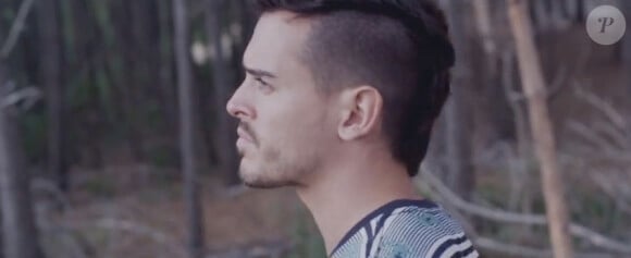 Le duo Fréro Delavega (The Voice 3) révèle le clip "Le chant des sirènes". Août 2014.