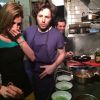 Alexandra Rosenfeld et Jean Imbert en cuisine à L'Acajou le jour de la Saint-Valentin en février 2014