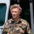 Exclusif - Denis Brogniart participe à un exercice de sauvetage aux côtés de commandos de l'armée de l'air juste apres le défilé du 14 juillet sur la place des Invalides à Paris, en descendant en corde lisse d'un hélicoptère.
