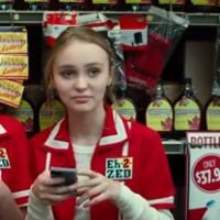 Lily-Rose Depp décroche son premier vrai rôle au cinéma, avec son papa Johnny !