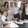 Exclusif - Line Renaud entourée des équipes de Warner et de son ami Hervé Souazanet lors de la signature du nouveau contrat de Line Renaud avec Warner, le 20 mai 2010 à Paris.