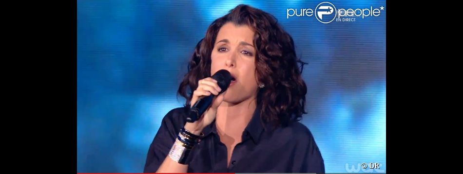 Jenifer, enceinte, lors de la grande finale de The Voice 3 ...