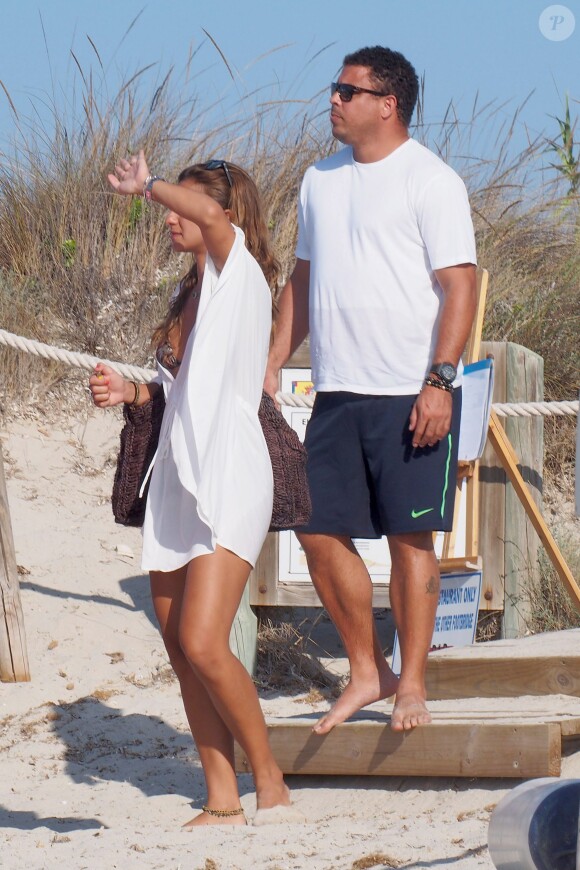 Ronaldo et sa jolie fiancée Paula Morais sur l'île de Formentera, le 21 août 2014