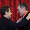 Nicolas Sarkozy fait Eddy Merckx 'Commandeur de la Légion d'Honneur' au palais de l'Elysée à Paris, le 15 décembre 2011