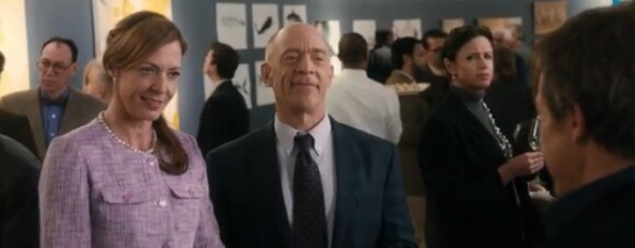 J.K. Simmons face à Hugh Grant dans The Rewrite. (capture d'écran)