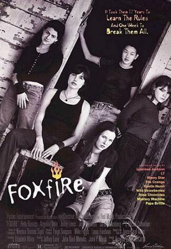 Angelina Jolie et Jenny Shimizu se sont rencontrées sur le tournage de "Foxfire" sorti en 1996.