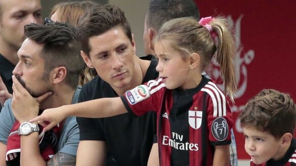 Fernando Torres au Milan AC: Sa famille réunie pour sa première sortie en Italie