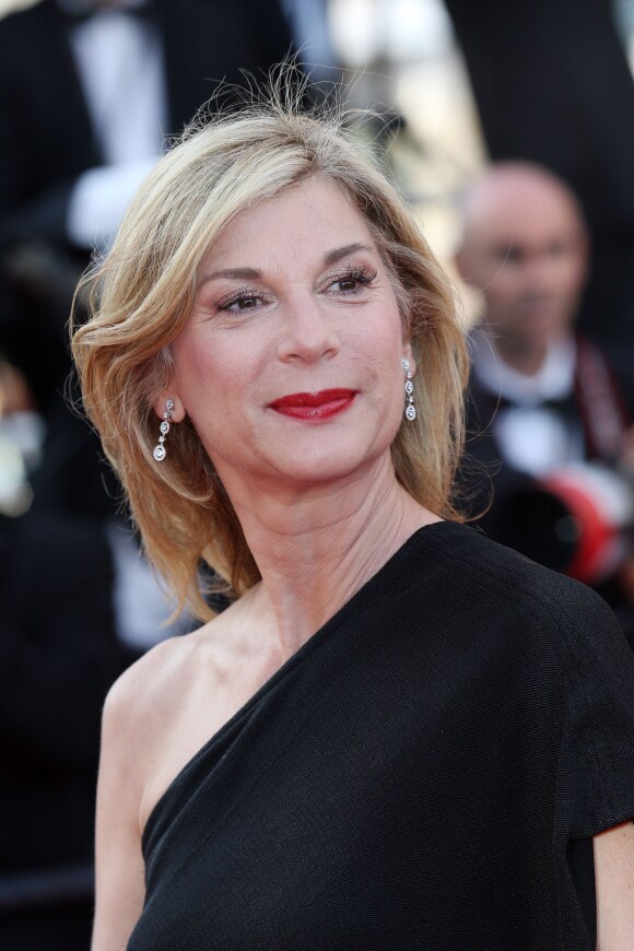 Michèle Laroque - Montée des marches du film "Deux jours, une nuit" lors du 67e Festival du film de Cannes le 20 mai 2014.