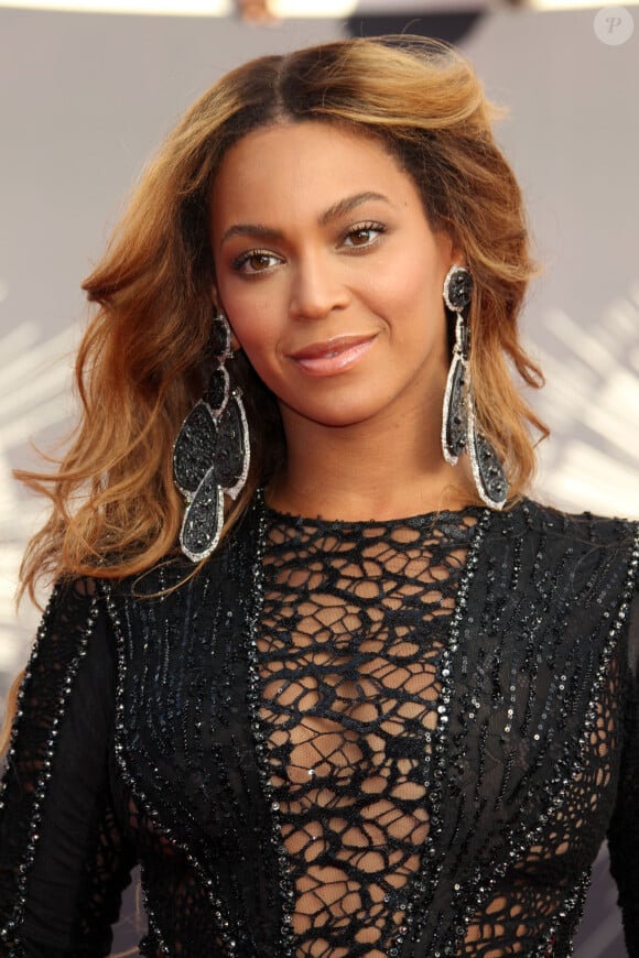 Beyoncé Knowles arrivant à la cérémonie des MTV Video Music Awards 2014 au Forum à Inglewood, le 24 août 2014. 