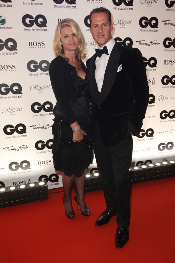 Michael Schumacher et son épouse Corinna lors des GQ 2010 Men Of The Year Awards à l'Opéra Comique de Berlin, le 29 octobre 2010
