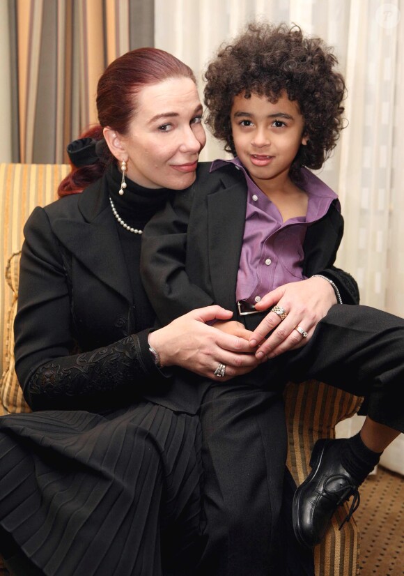 Tomie Rae, veuve de James Brown et leur fils James Brown Jr, le 4 janvier 2007.