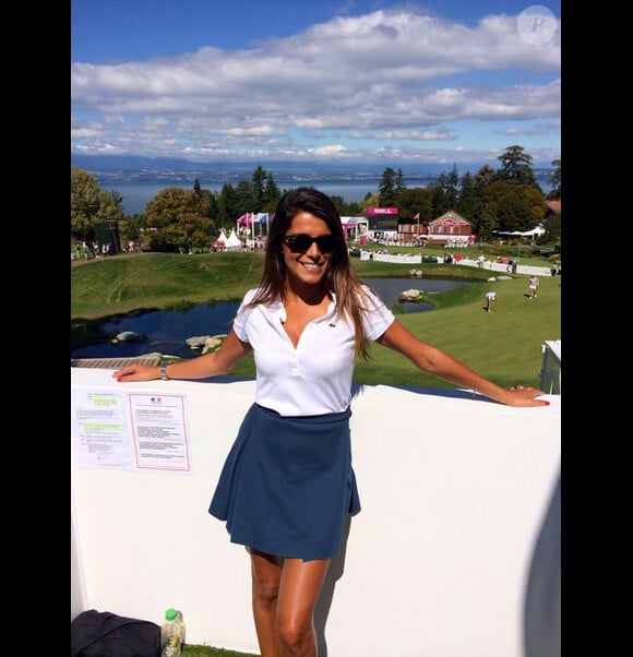 La belle Karine Ferri lors du Evian Championship : initiation au golf, le 14 septembre 2014