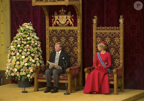 Le roi Willem-Alexander des Pays-Bas et la reine Maxima dans la Salle des Chevaliers lors du Discours du Trône, le 16 septembre 2014, à l'occasion du Prinsjesdag, l'inauguration de l'année parlementaire, à La Haye.