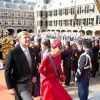 Le roi Willem-Alexander et la reine Maxima des Pays-Bas, en robe Valentino, arrivent au Parlement à La Haye pour le Prinsjesdag, la cérémonie d'ouverture de l'année parlementaire, le 16 septembre 2014