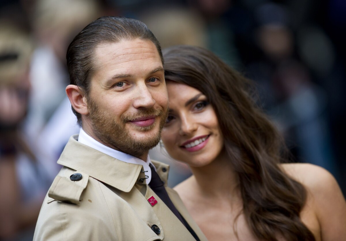 Photo Tom Hardy Et Charlotte Riley Lors De La Première De Batman The Dark Knight Rises Au 