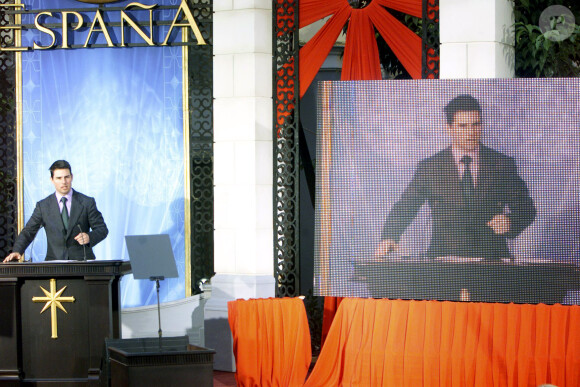 Tom Cruise lors de l'ouverture d'une église scientologue à Madrid le 18 septembre 2004