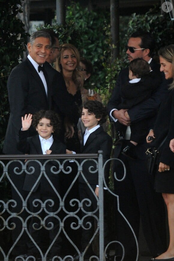 George Clooney et ses invités arrivés à l'hôtel Aman. Mariage de George Clooney et Amal Alamuddin à l'Aman Canal Grande Venice à Venise, le 27 septembre 2014.