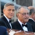 George Clooney et Ramzi Sabbagh Alamuddin (père d'Amal Alamuddin) - George Clooney et ses invités se rendent à son mariage avec Amal Alamuddin à Venise, le 27 septembre 2014. Tout le monde a quitté l'hôtel pour se rendre à la cérémonie.  George Clooney leaves with the guests the hotel to go to his wedding with Amal Alamuddin in Venice, on Septembre 27, 2014.27/09/2014 - Venise