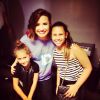 Demi Lovato en compagnie de Emme (la fille de Jennifer Lopez) et de Sofia (la fille de Leah Remini), le 28 septembre 2014.