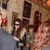 Justin Bieber et Kendall Jenner mangent chez Ferdi à Paris, le 30 septembre 2014