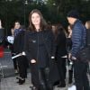 Chiara Mastroianni arrive à la Fondation Louis Vuitton pour assister au défilé Louis Vuitton printemps-été 2015. Paris, le 1er octobre 2014.