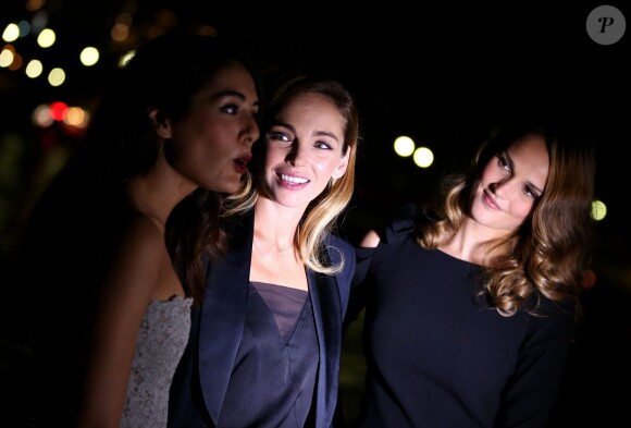 Sofia Essaïdi, Claire Keim et Camille Lou - Soirée de lancement de l'album "Forever Gentlemen Vol.2" à bord d'une péniche au pied de la Tour Eiffel à Paris, le 1er octobre 2014.01/10/2014 - Paris