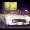 Petit tour en Corvette 1954 sur les Champs-Elysées pour Roch Voisine et Claire Keim. Image du clip de L-O-V-E, extrait de l'album Forever Gentlemen Vol.2 (sortie : le 20 octobre 2014), par Claire Keim, Corneille et Roch Voisine.