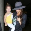 Victoria Beckham et sa fille Harper arrivent à l'aéroport de LAX à Los Angeles, le 18 juillet 2014