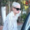 Tallulah Willis, les cheveux courts et blonds platine dans les rues de West Hollywood, le 4 octobre 2014.