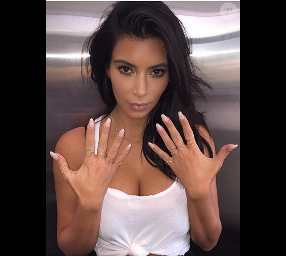 Kim Kardashian a pris la pose en hommage à sa fille North