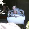 Gwen Stefani, son mari Gavin Rossdale et leur fils Zuma s'amusent à Disneyland à Anaheim, le 6 octobre 2014.