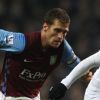 Carlos Tevez et Stilian Petrov à Birmingham le 22 janvier 2011. 