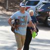 Josh Duhamel et son fils Axl se rendent au parc à Brentwood, le 11 octobre 2014.