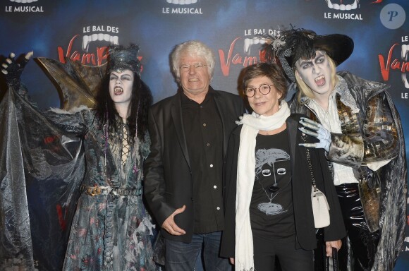 Jean-Jacques Annaud et sa femme - Générale de la comédie musicale Le Bal des Vampires, au théâtre Mogador à Paris, le 16 octobre 2014